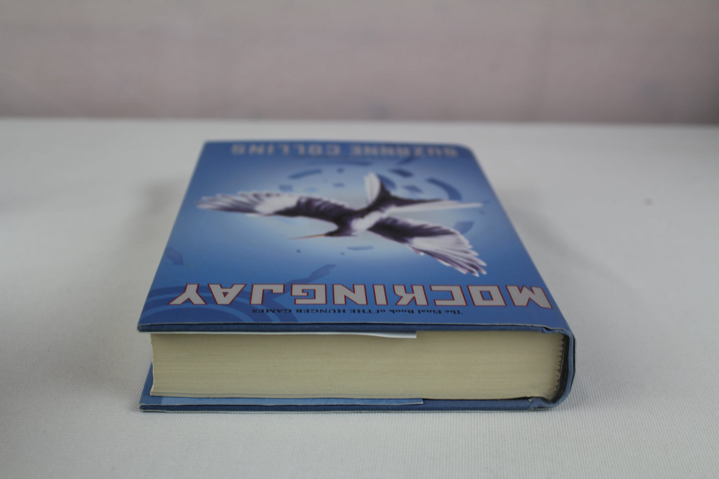 Mockingjay (The Hunger Games) by Suzanne Collins