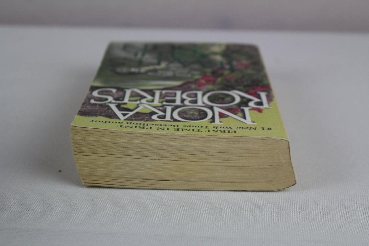 Jewels of the Sun: The Gallaghers of Ardmore Trilogy (Irish Trilogy, Book 1) by Nora Roberts