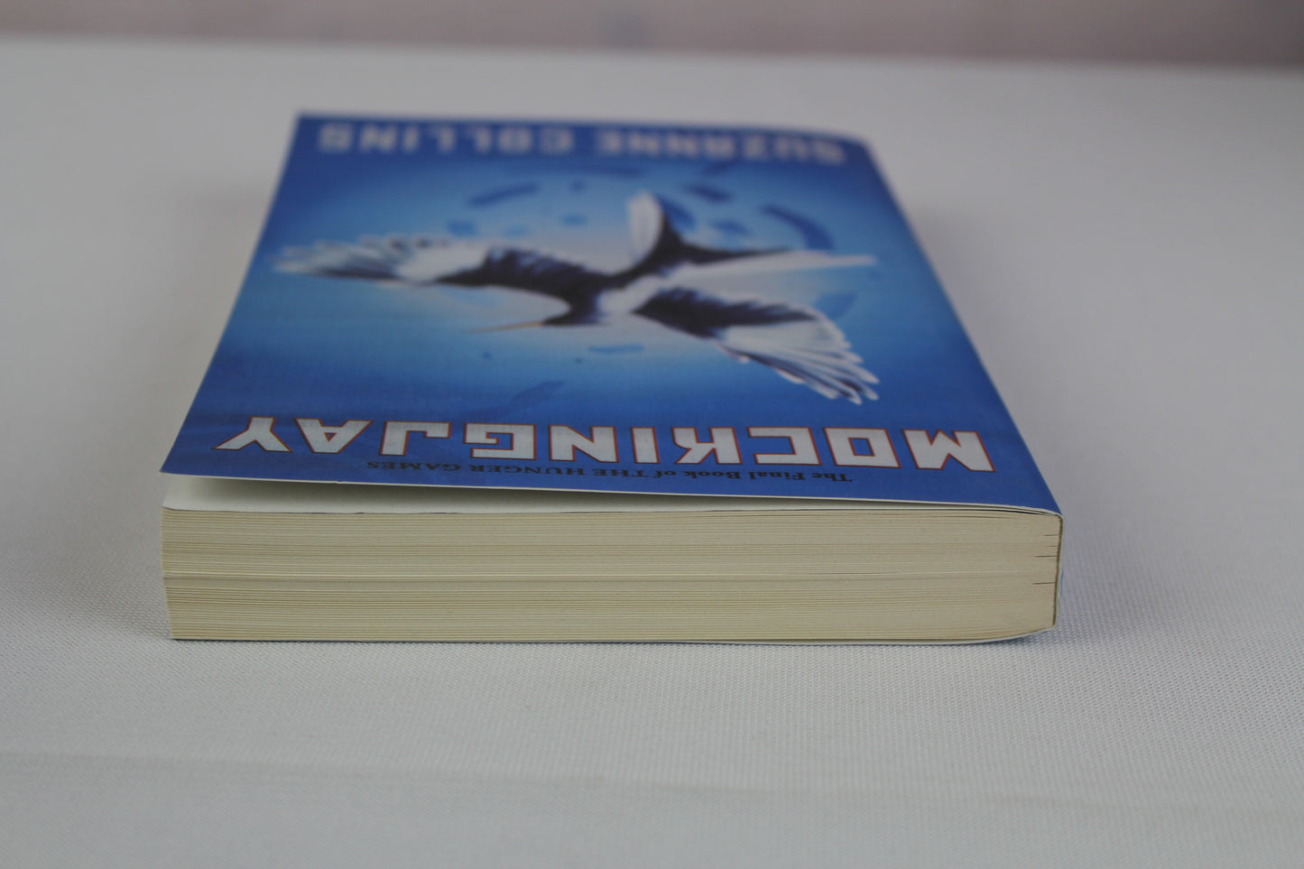 Mockingjay (The Hunger Games) by Suzanne Collins