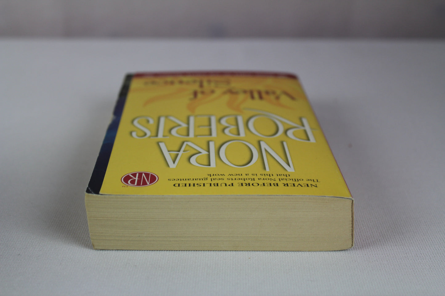 Valley of Silence (The Circle Trilogy, Book 3) by Nora Roberts