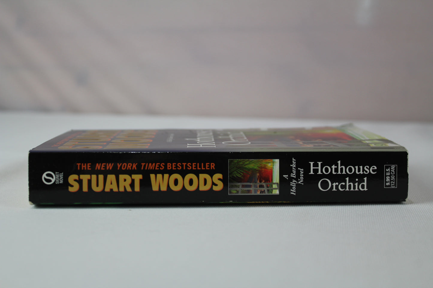 Hothouse Orchid (Holly Barker) by Stuart Woods