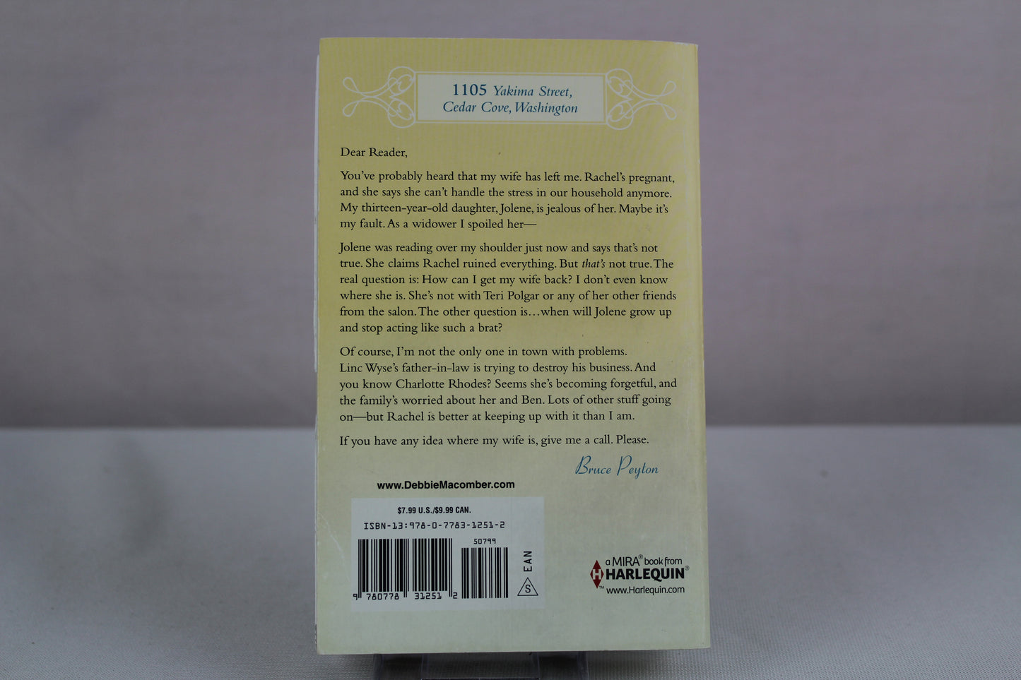 1105 Yakima Street (Cedar Cove, 11) by Debbie Macomber