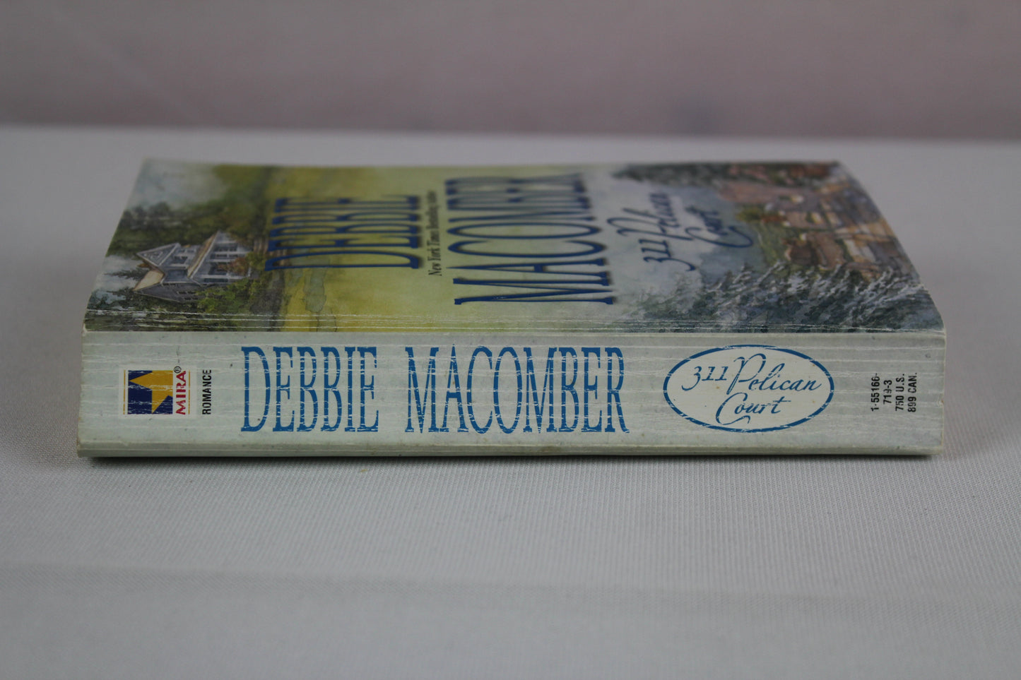 311 Pelican Court (Cedar Cove, Book 3)