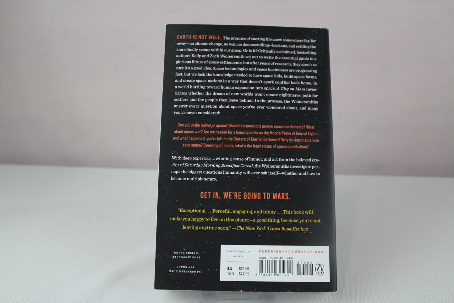 A City on Mars: Can we settle space, should we settle space, and have we really thought this through? by Kelly Weinersmith, Zach Weinersmith