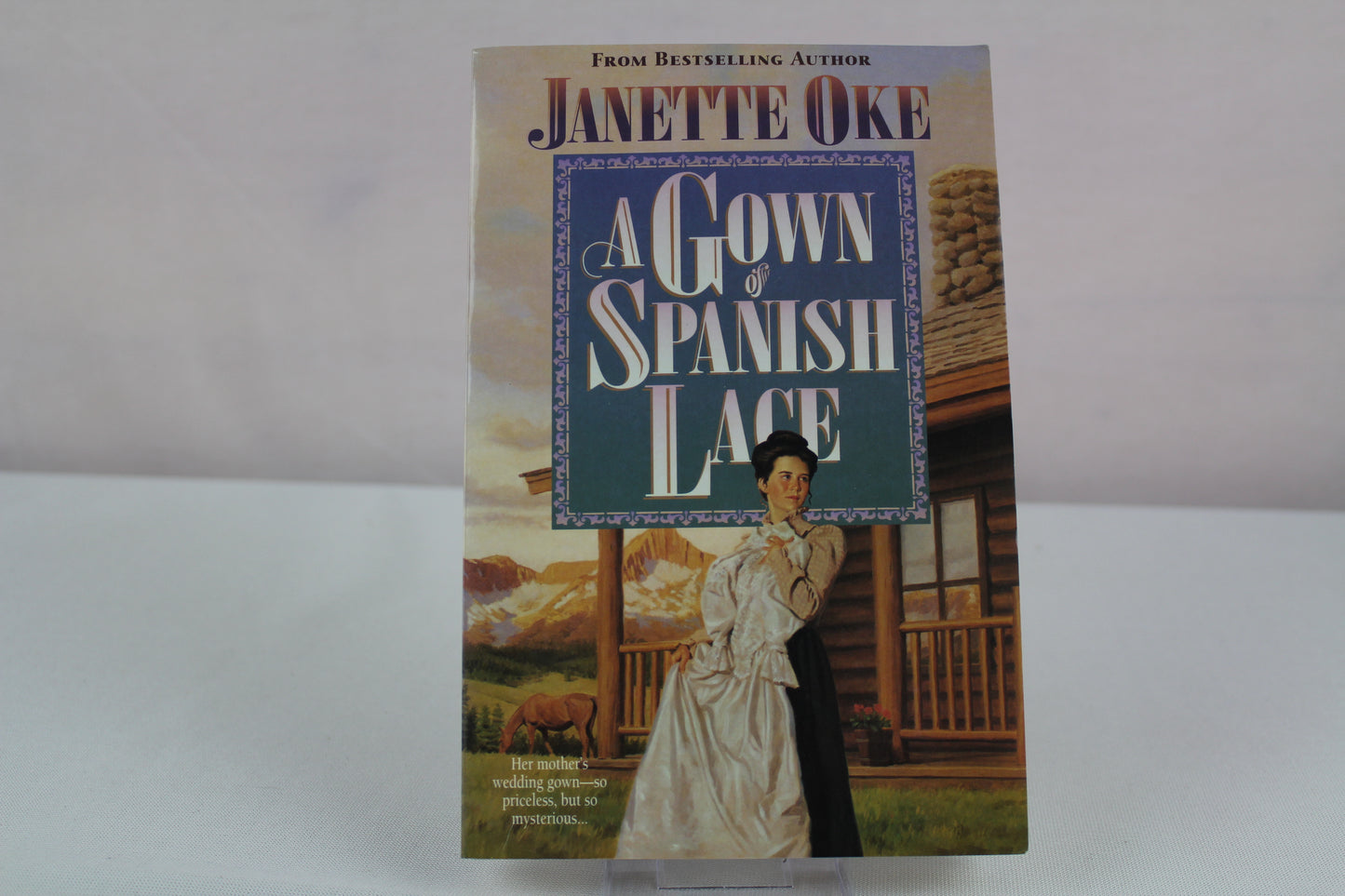 A Gown of Spanish Lace (Women of the West #11)