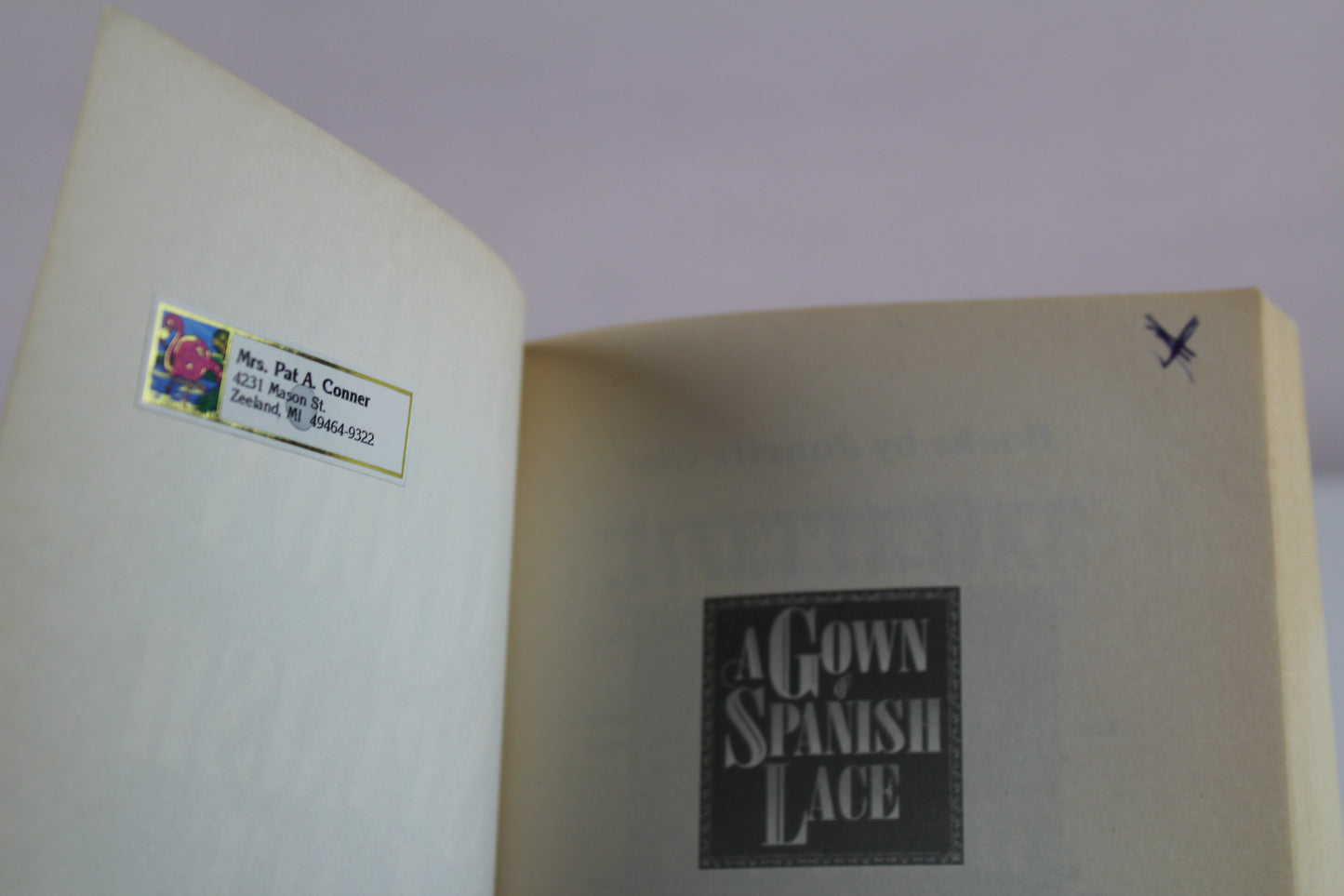 A Gown of Spanish Lace (Women of the West #11)