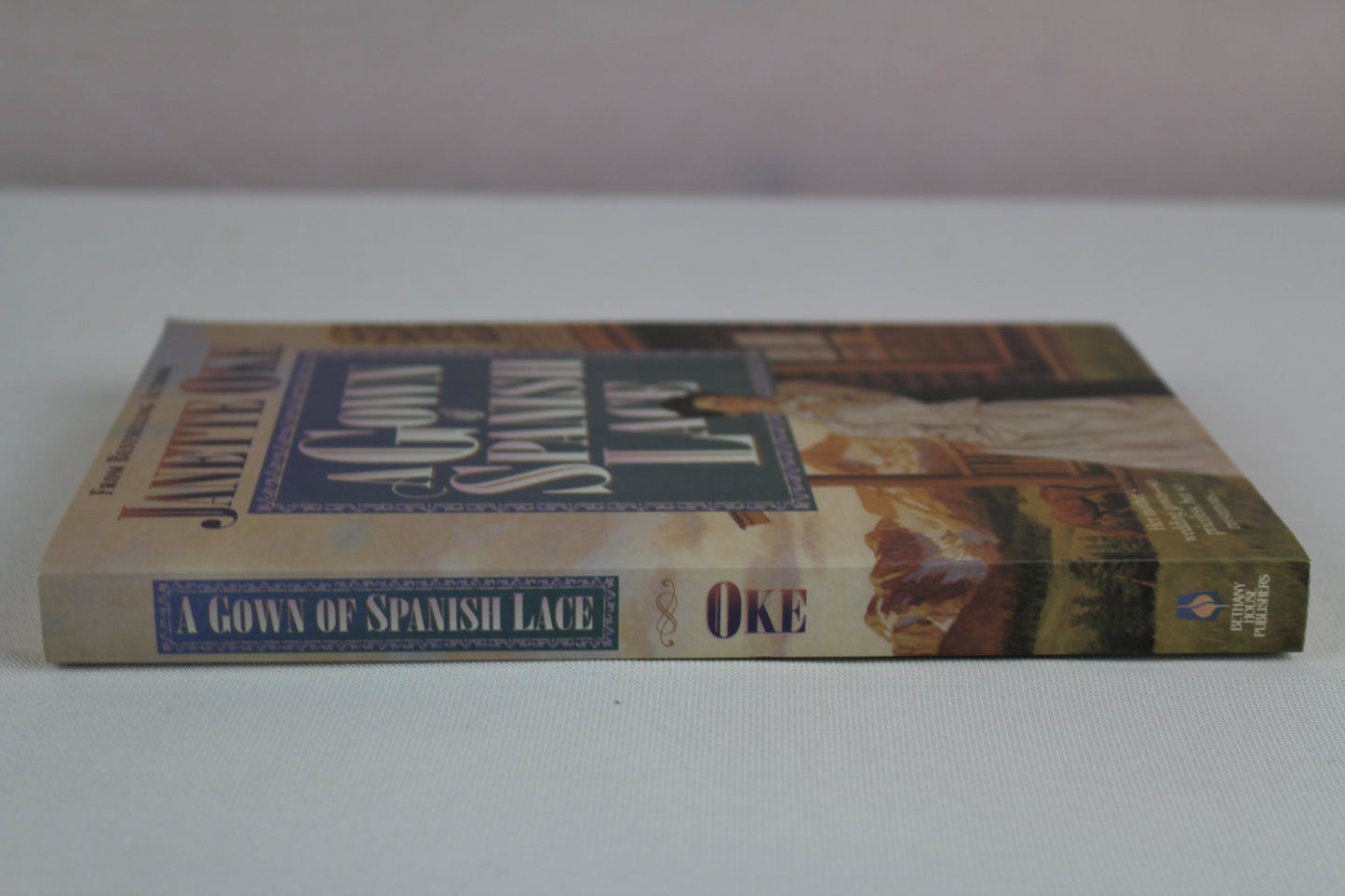 A Gown of Spanish Lace (Women of the West #11)
