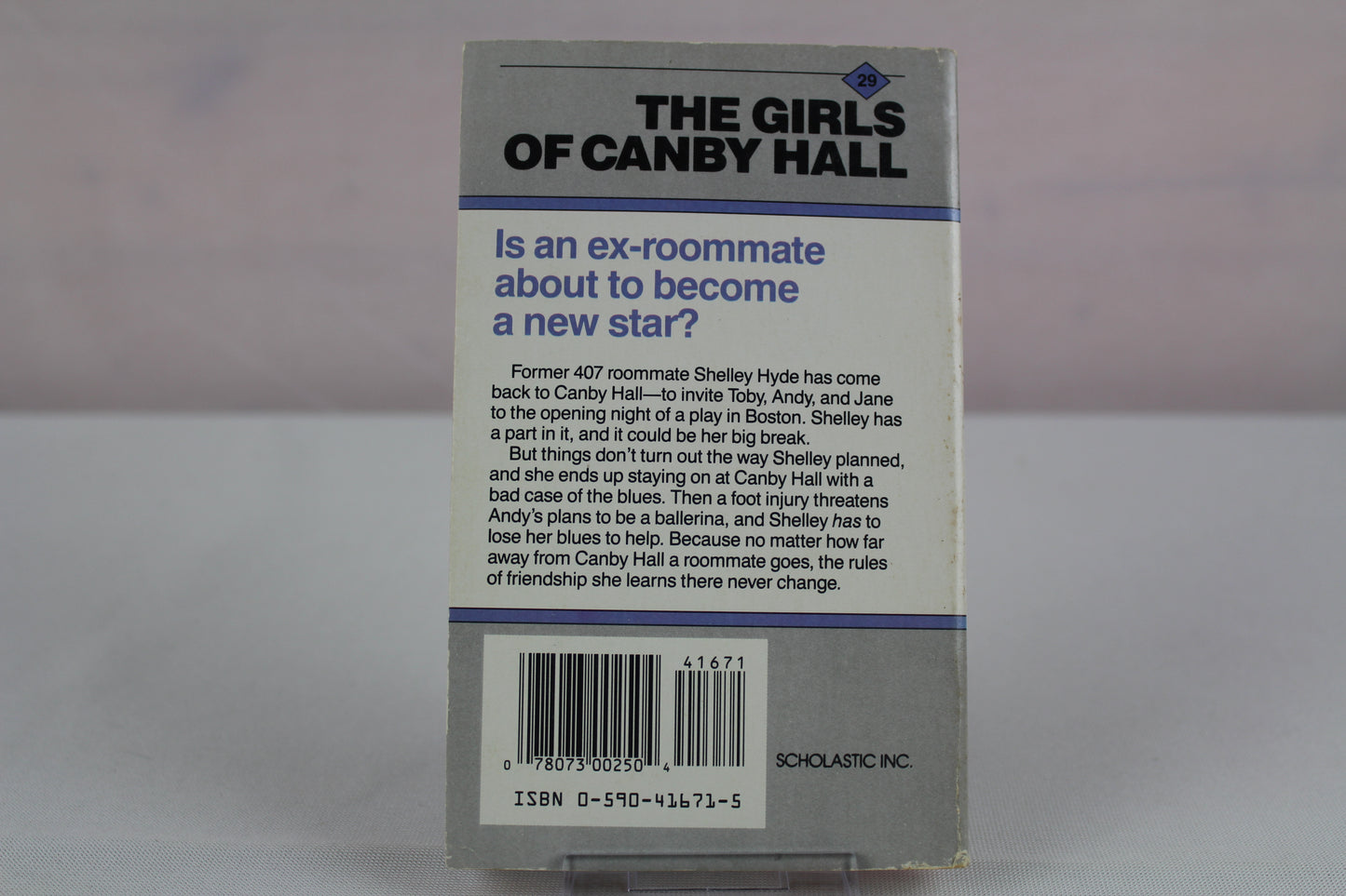 A Roommate Returns (Girls of Canby Hall) by Emily Chase