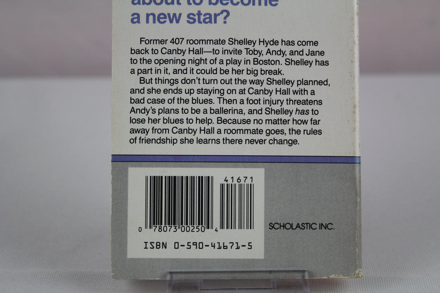 A Roommate Returns (Girls of Canby Hall) by Emily Chase