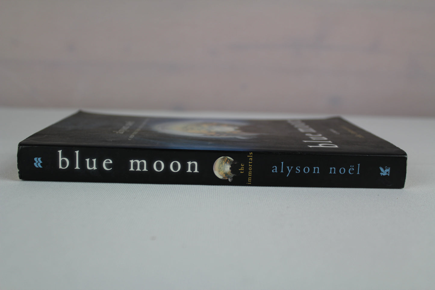Blue Moon (The Immortals, Book 2) by Alyson Noël