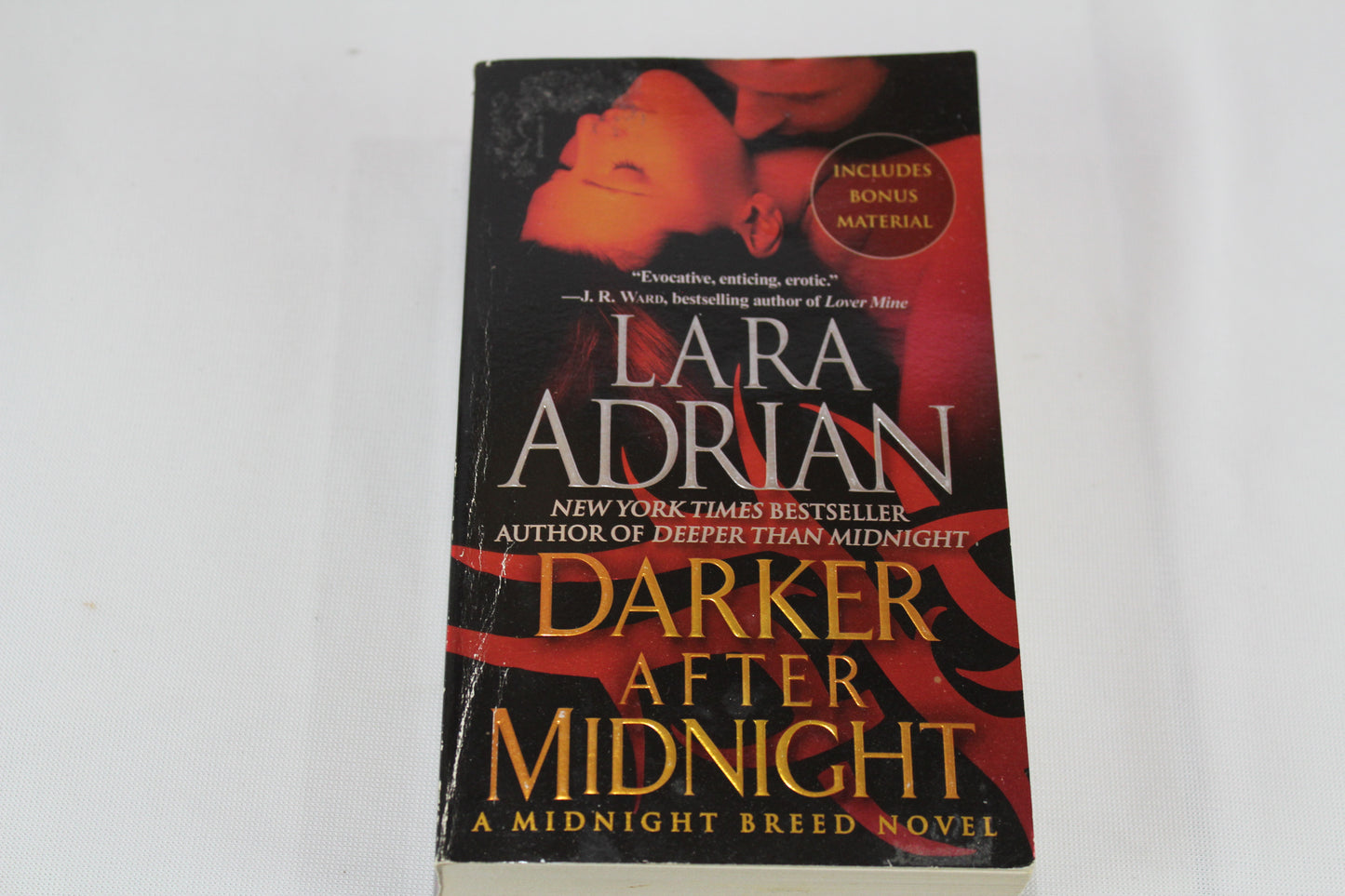 Darker After Midnight (with bonus novella A Taste of Midnight): A Midnight Breed Novel by Lara Adrian