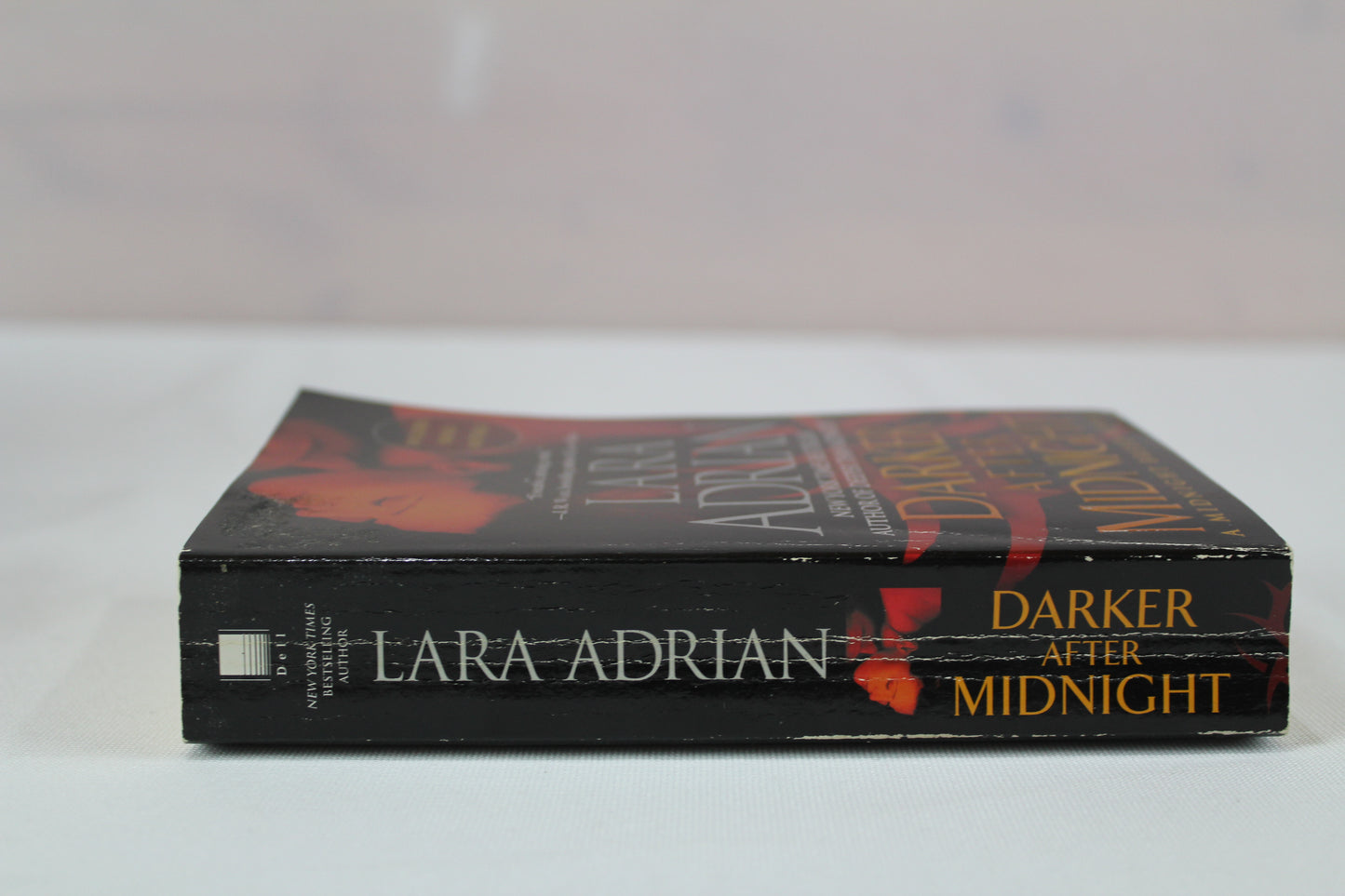 Darker After Midnight (with bonus novella A Taste of Midnight): A Midnight Breed Novel by Lara Adrian