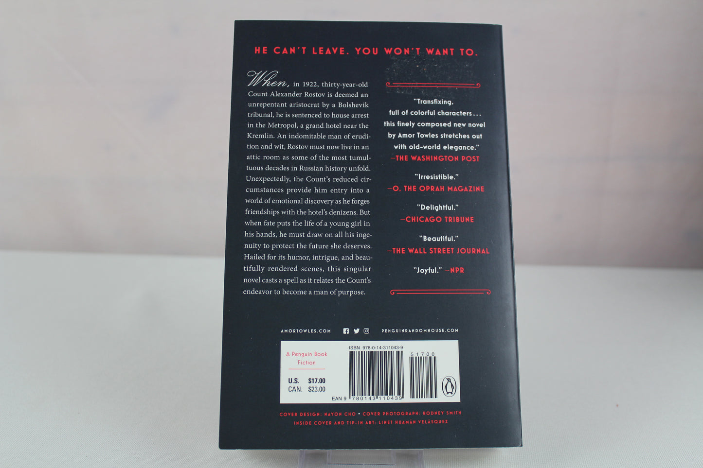 A Gentleman in Moscow: A Novel by Amor Towles