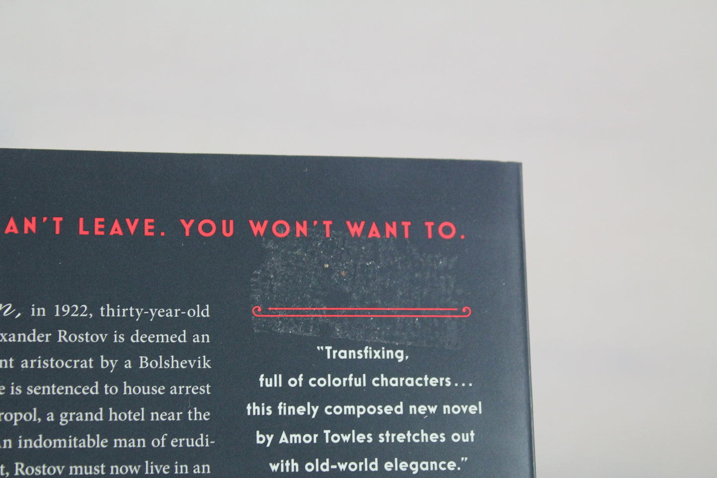 A Gentleman in Moscow: A Novel by Amor Towles