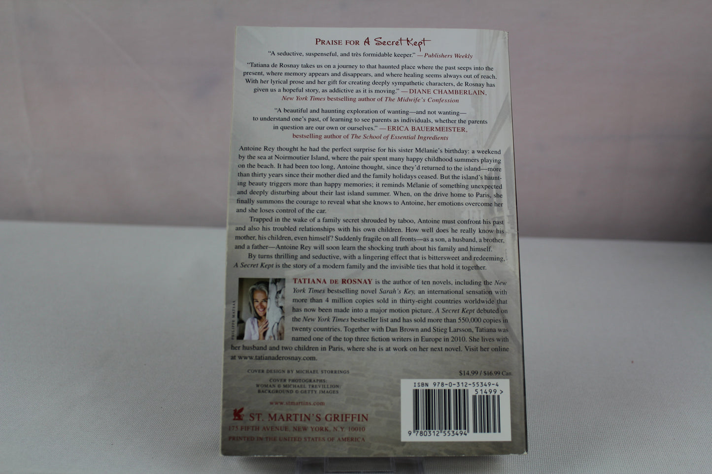 A Secret Kept: A Novel by Tatiana de Rosnay