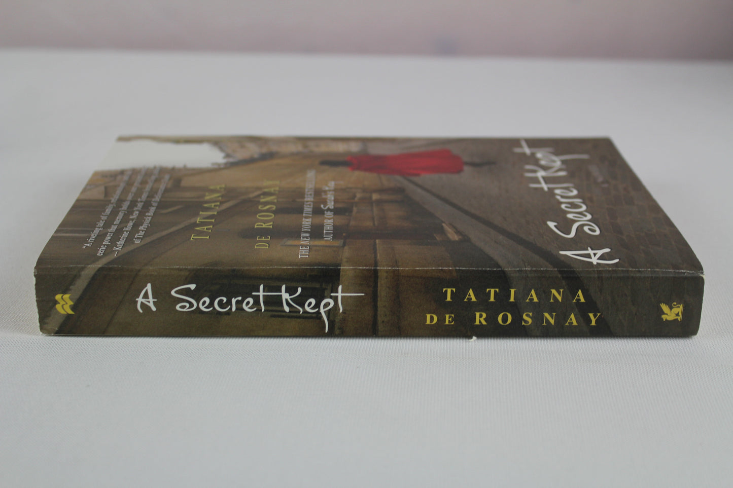 A Secret Kept: A Novel by Tatiana de Rosnay