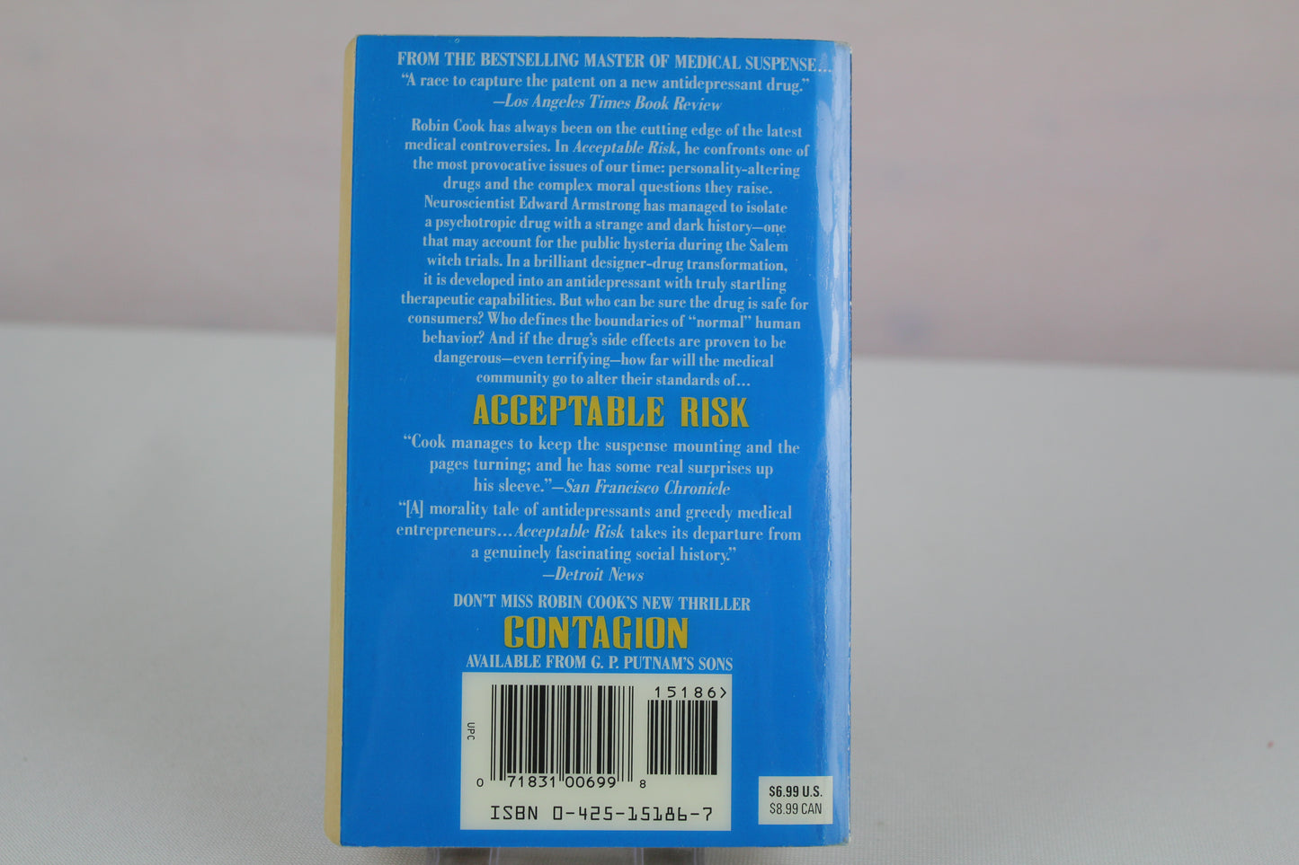 Acceptable Risk (A Medical Thriller) by Robin Cook