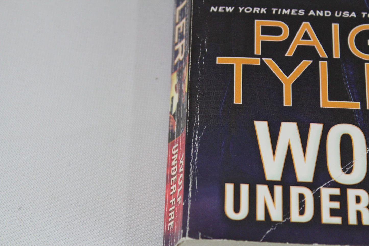 Wolf Under Fire: An Alpha Shifter Teams up with a Mistrustful Woman in a Globe-Crossing Adventure of Love and Intrigue (STAT, 1) by Paige Tyler