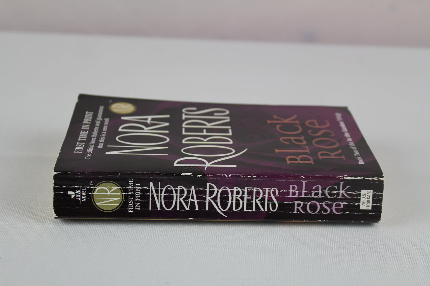 Black Rose (In The Garden Trilogy) by Nora Roberts