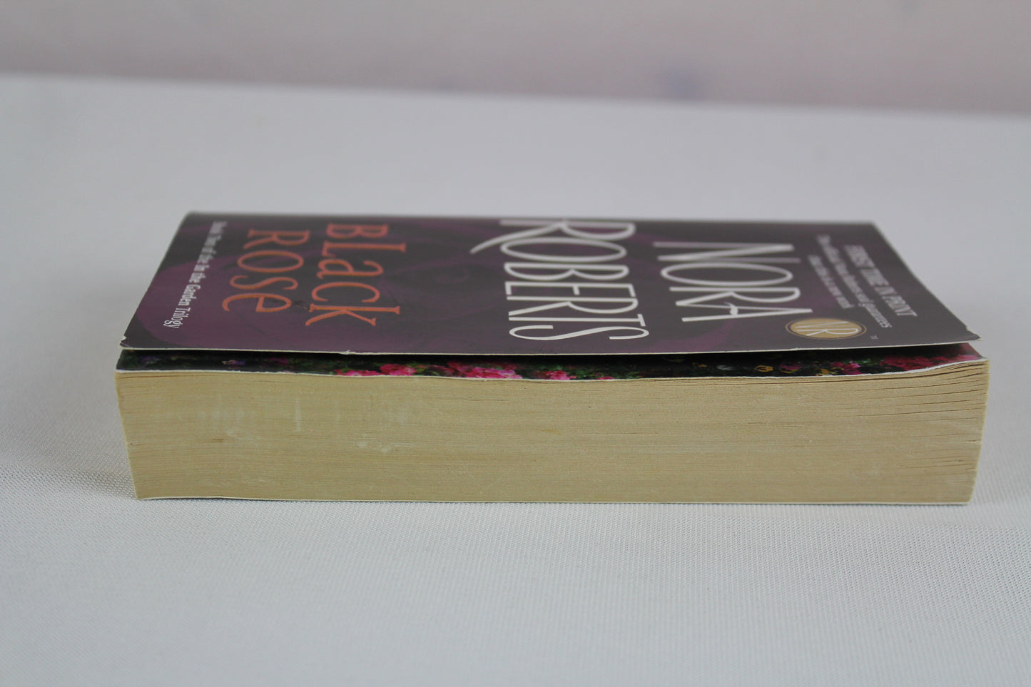 Black Rose (In The Garden Trilogy) by Nora Roberts