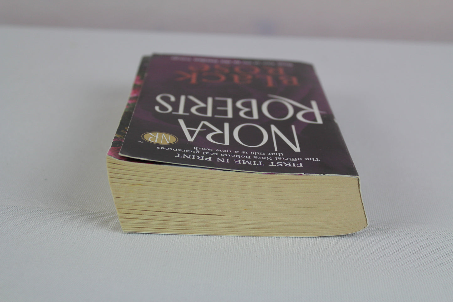 Black Rose (In The Garden Trilogy) by Nora Roberts
