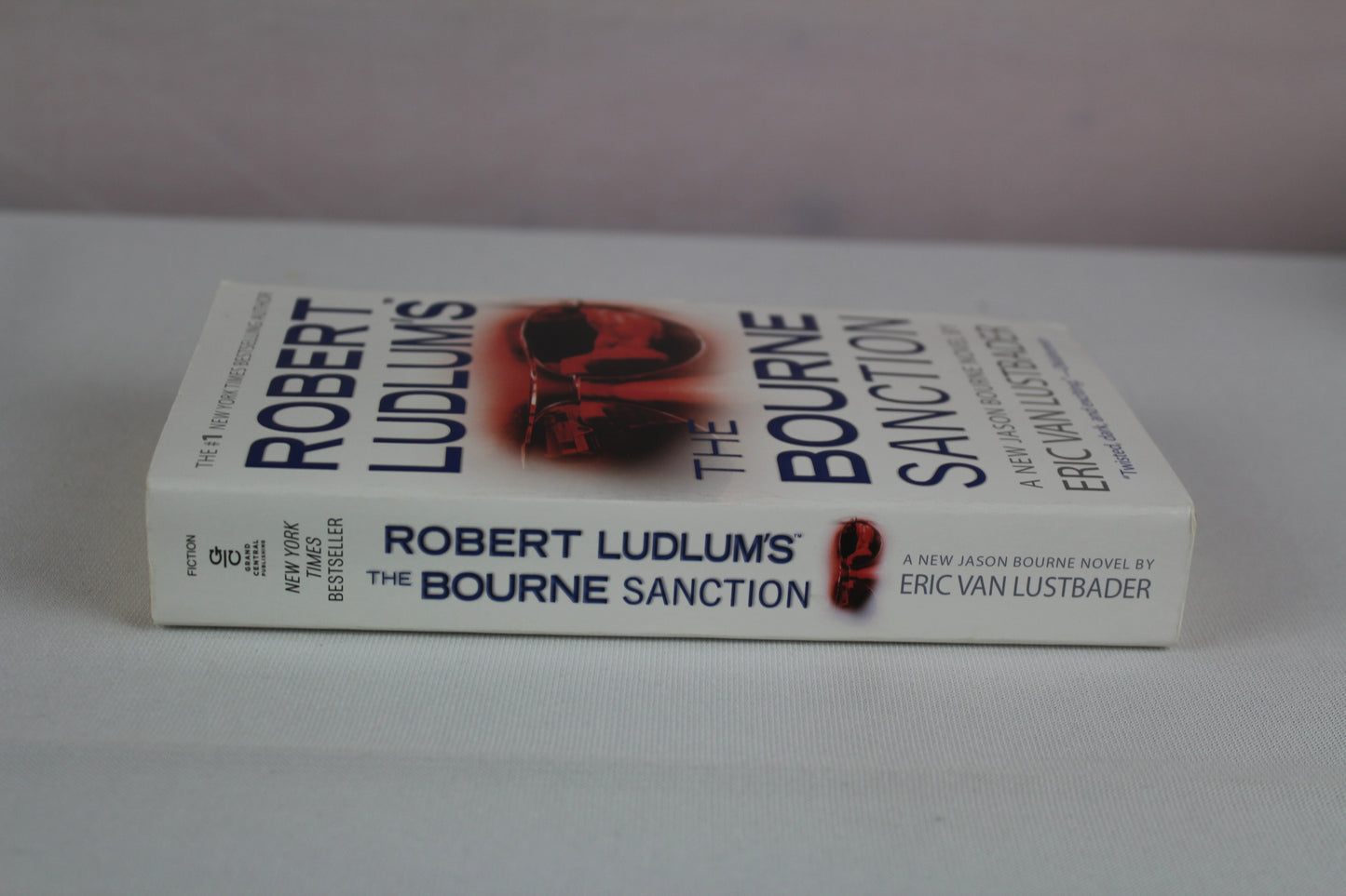 Robert Ludlum's The Bourne Sanction by Robert Ludlum, Eric Van Lustbader