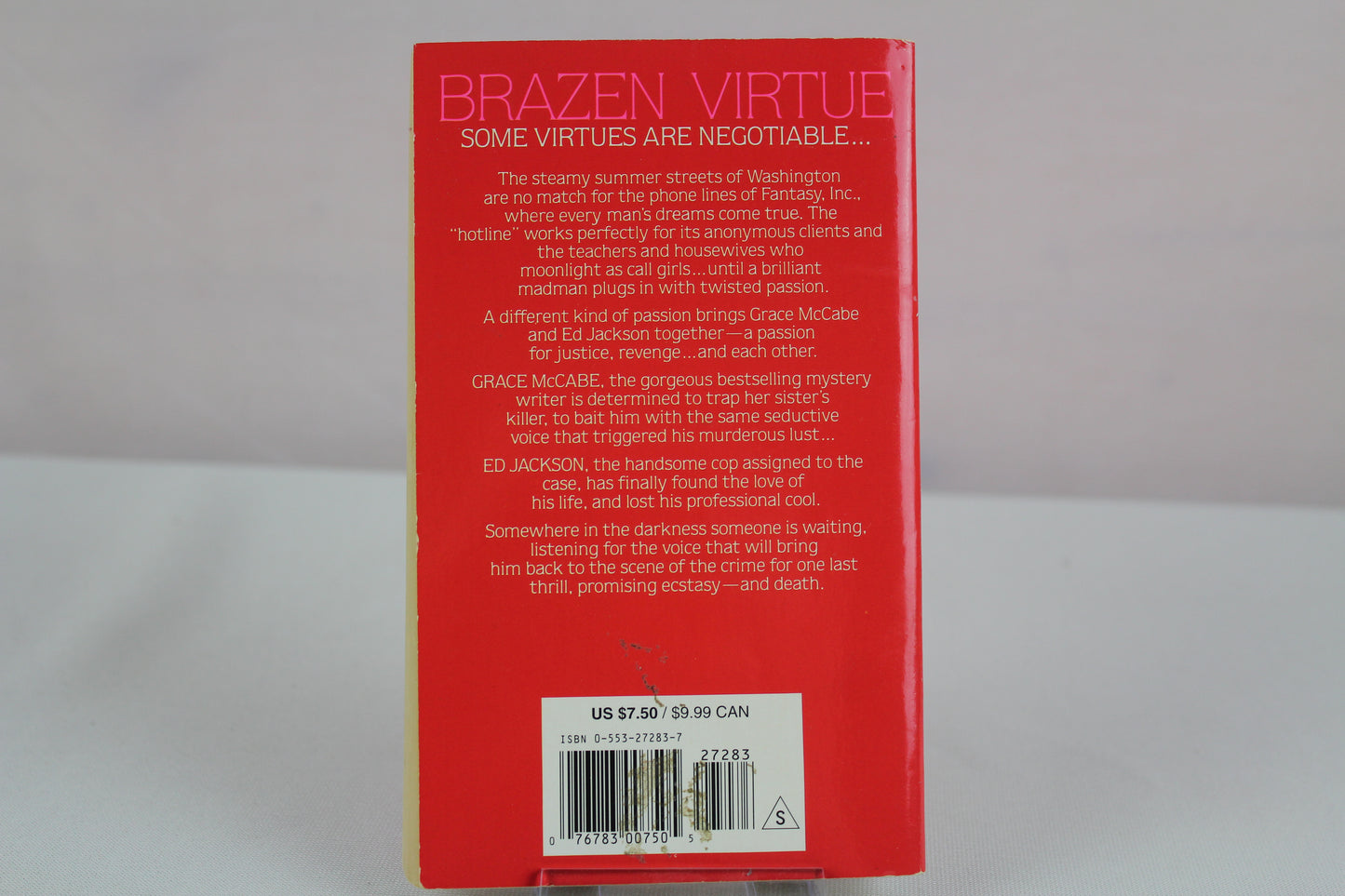 Brazen Virtue (D.C. Detectives) by Nora Roberts