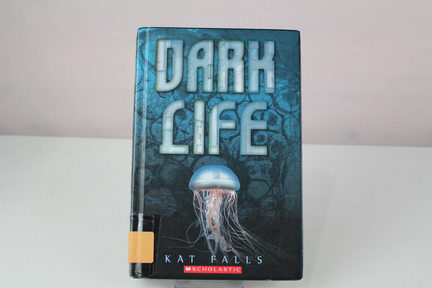 Dark Life by Kat Falls