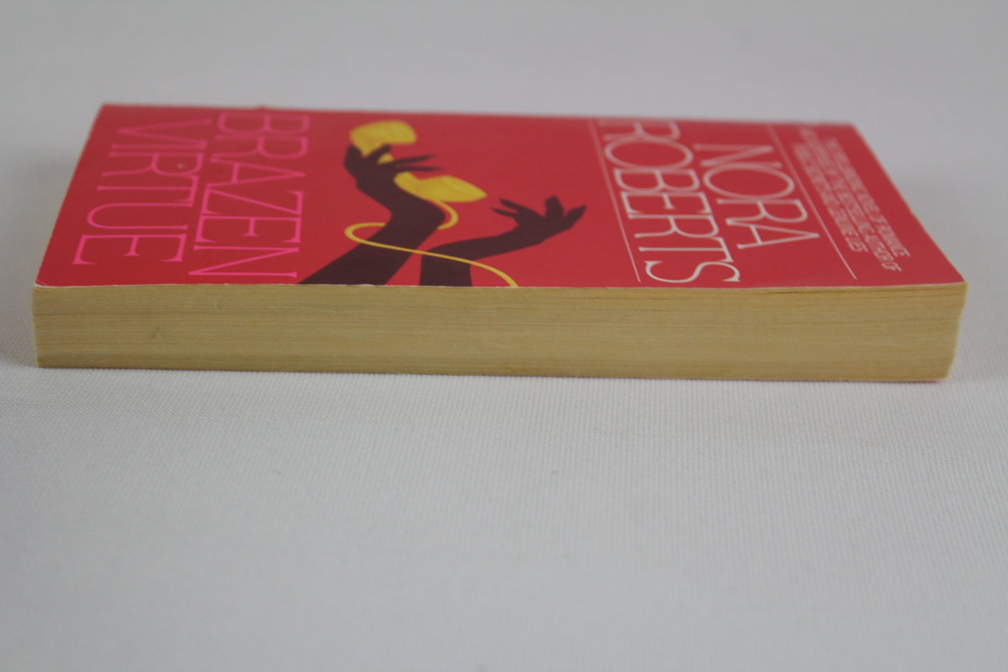Brazen Virtue (D.C. Detectives) by Nora Roberts