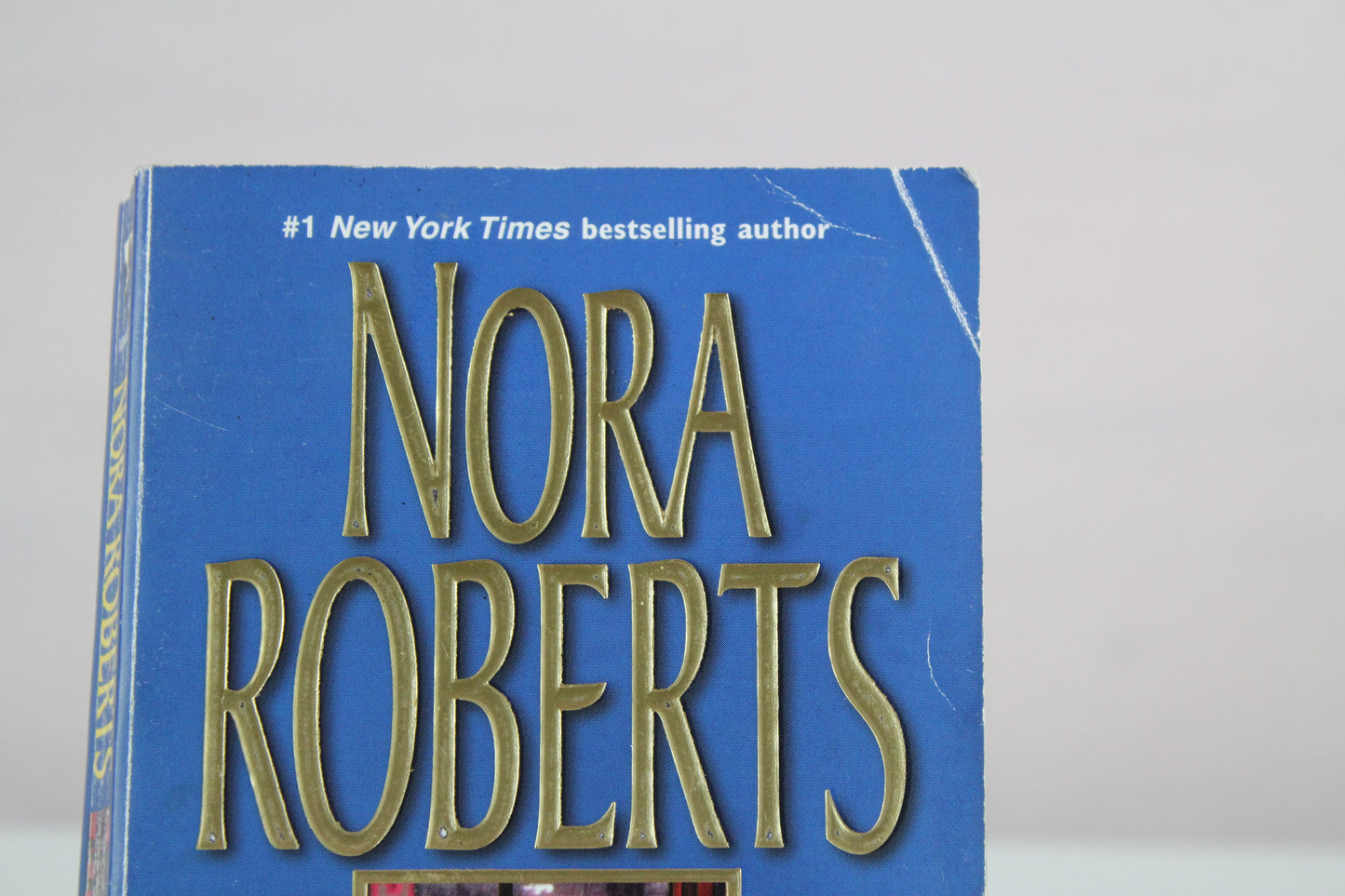 Captive Star (The Stars of Mithra) by Nora Roberts