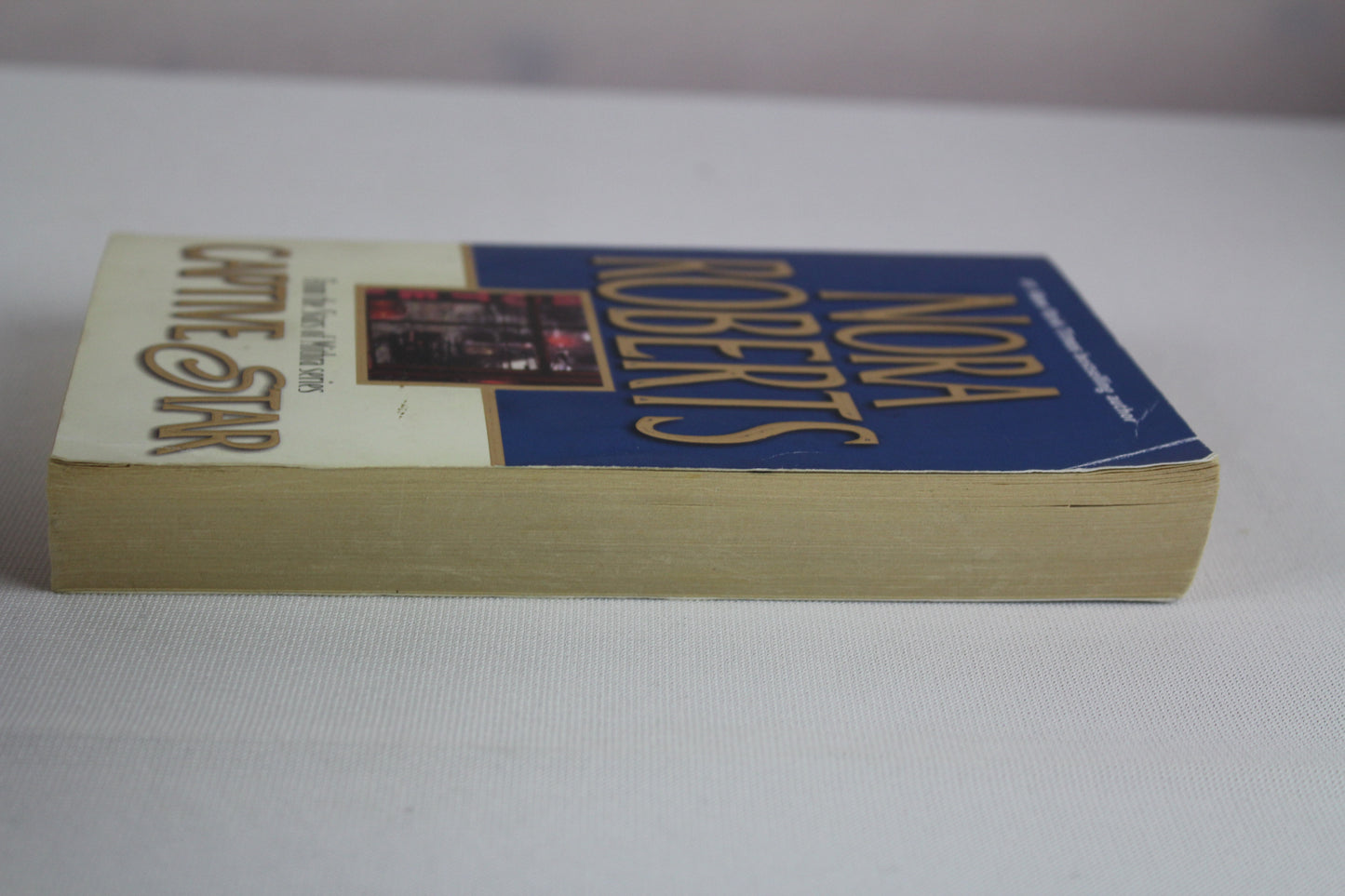 Captive Star (The Stars of Mithra) by Nora Roberts