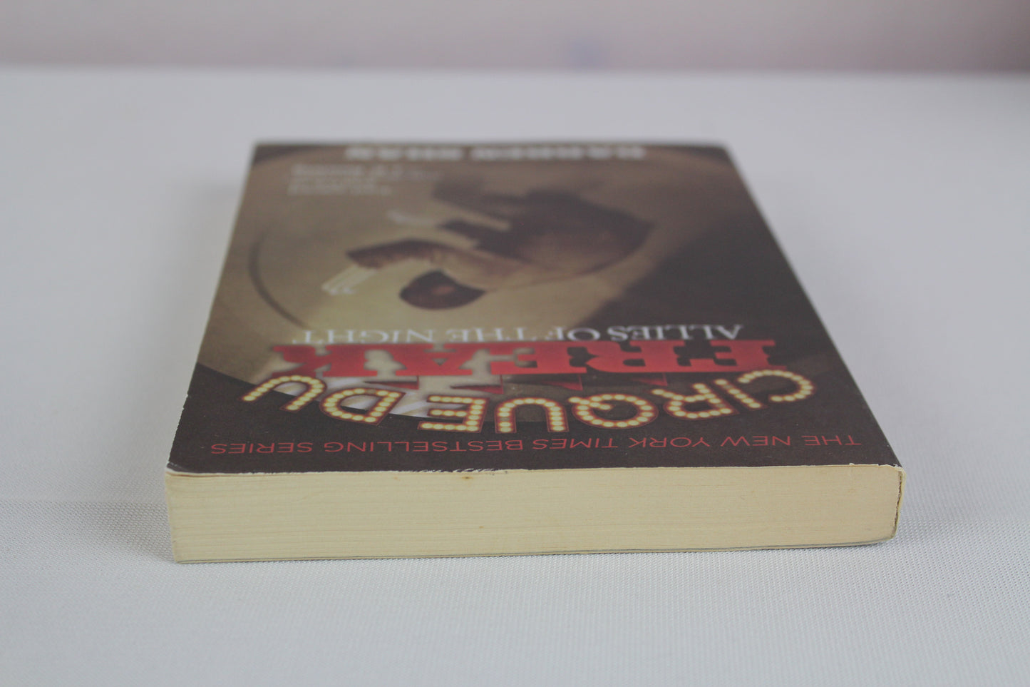 Cirque Du Freak: Allies of the Night: Book 8 in the Saga of Darren Shan by Darren Shan