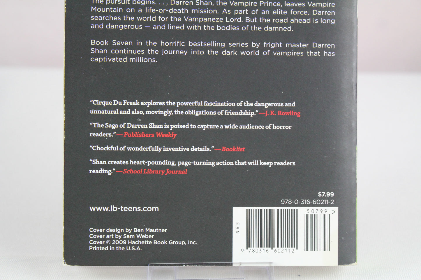 Cirque Du Freak: Hunters of the Dusk: Book 7 in the Saga of Darren Shan by Darren Shan