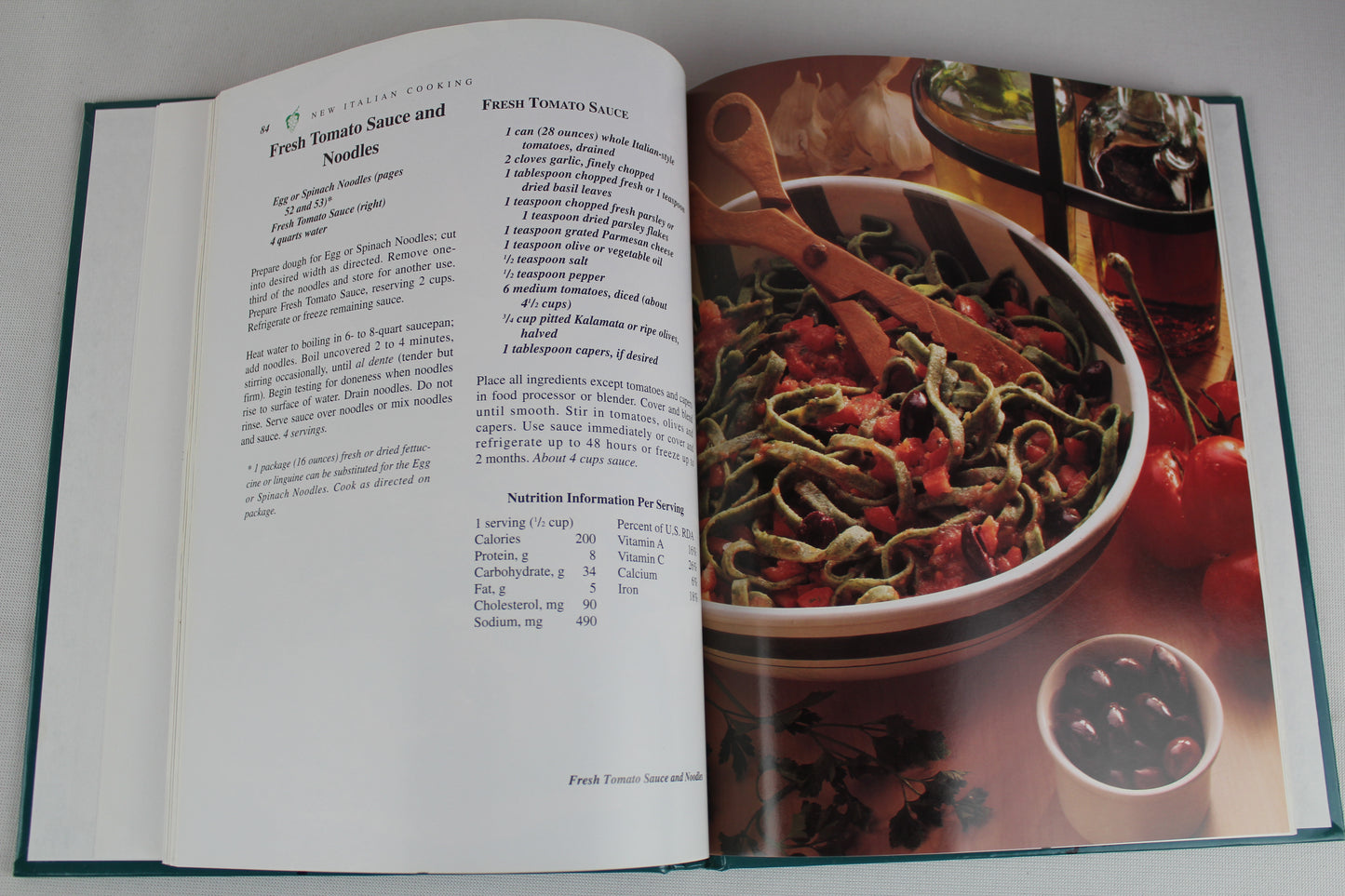 Betty Crocker's New Italian Cooking by Betty Crocker, Antonio Cecconi