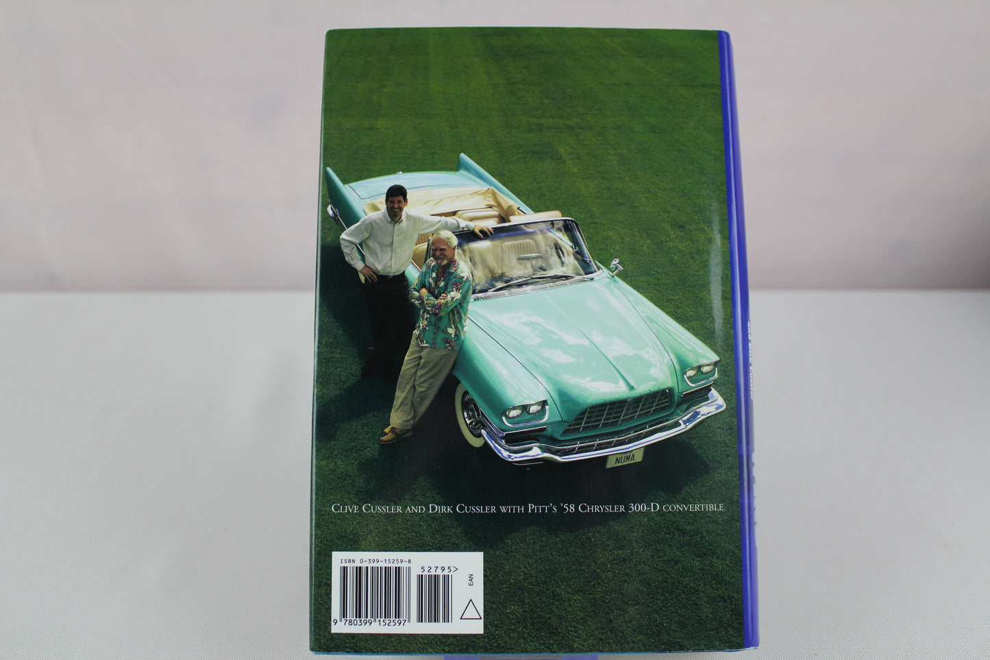 Black Wind: A Dirk Pitt Novel by Clive Cussler