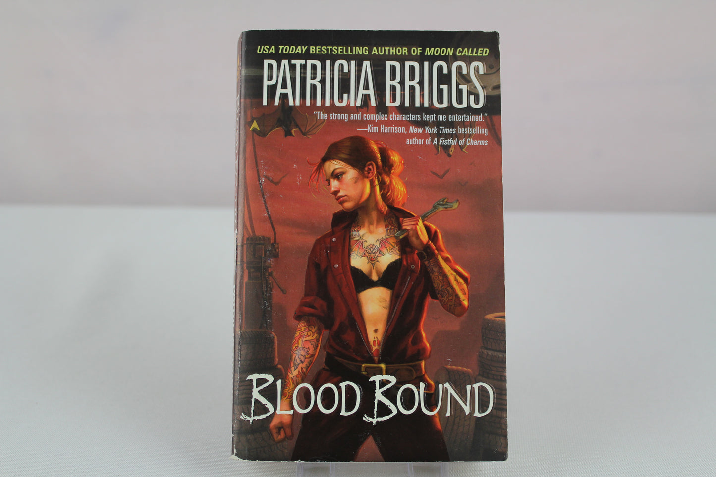 Blood Bound (Mercy Thompson, Book 2) by Patricia Briggs