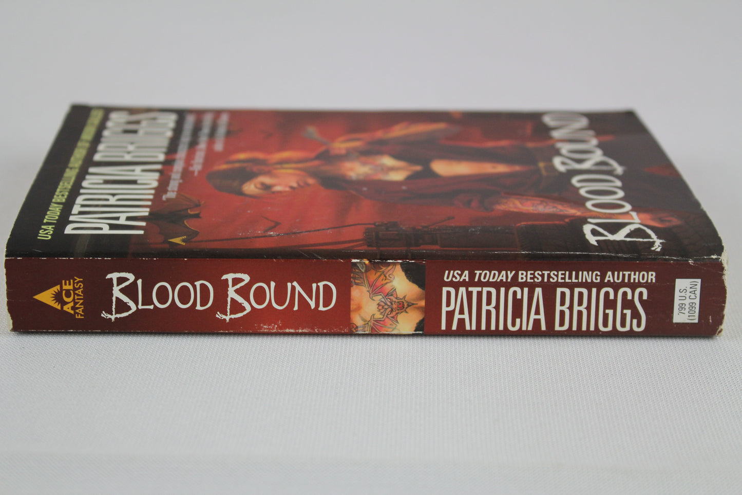 Blood Bound (Mercy Thompson, Book 2) by Patricia Briggs