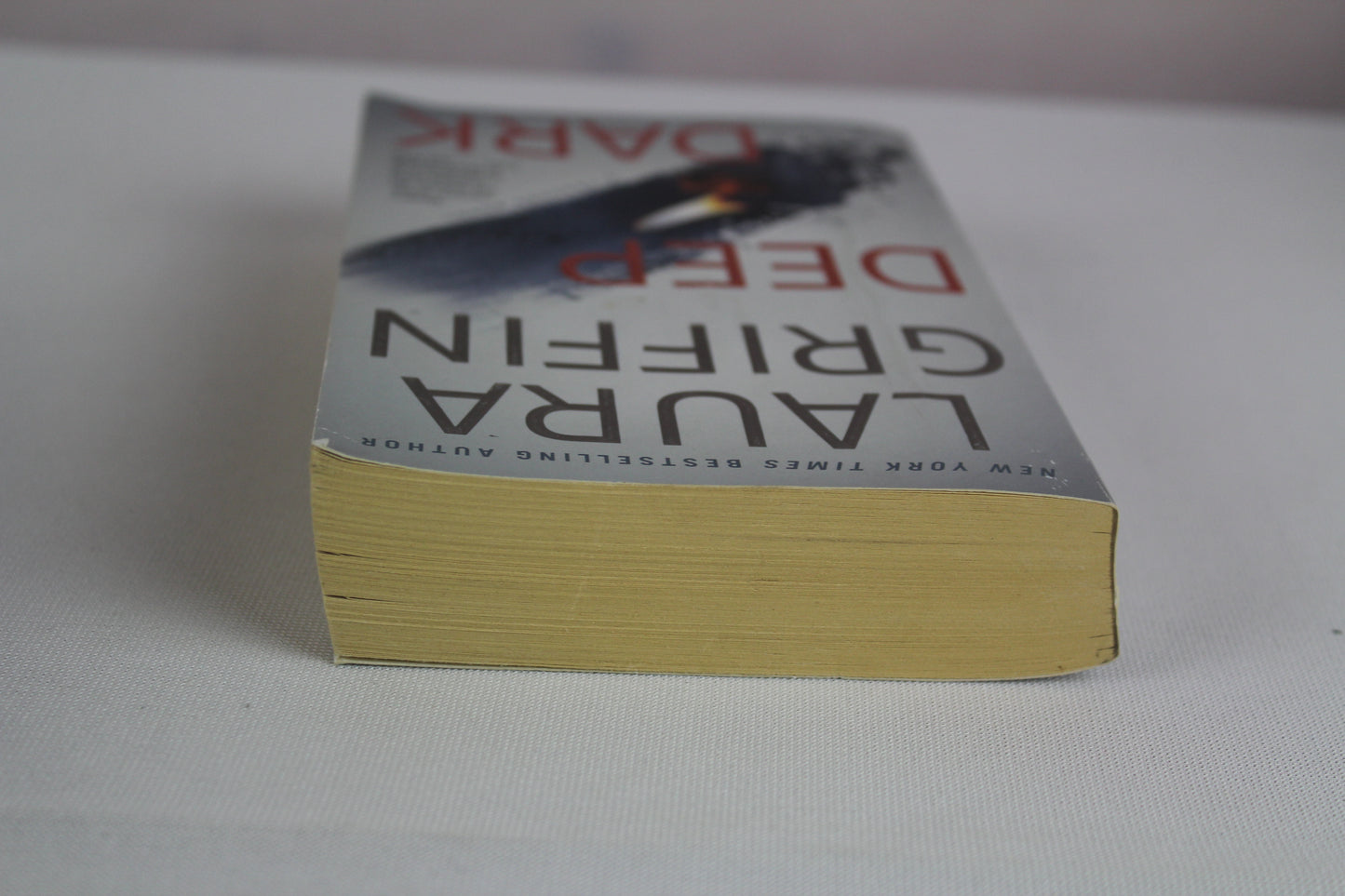 Deep Dark (10) (Tracers) by Laura Griffin