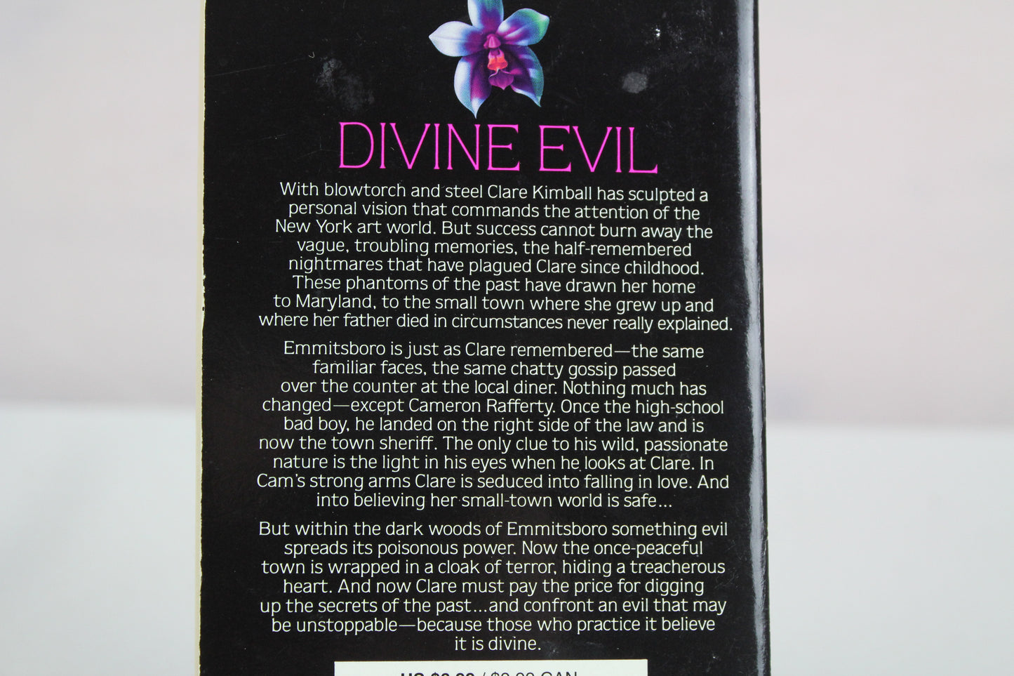 Divine Evil: A Novel by Nora Roberts