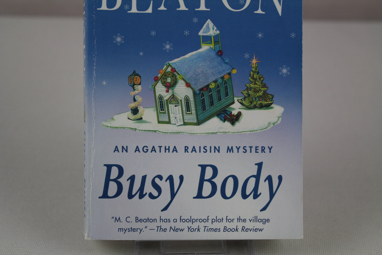 Busy Body: An Agatha Raisin Mystery (Agatha Raisin Mysteries, 21) by M. C. Beaton