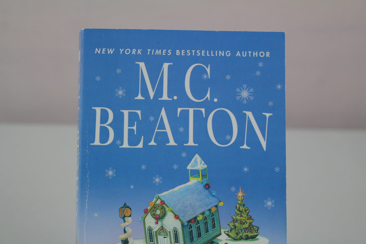 Busy Body: An Agatha Raisin Mystery (Agatha Raisin Mysteries, 21) by M. C. Beaton