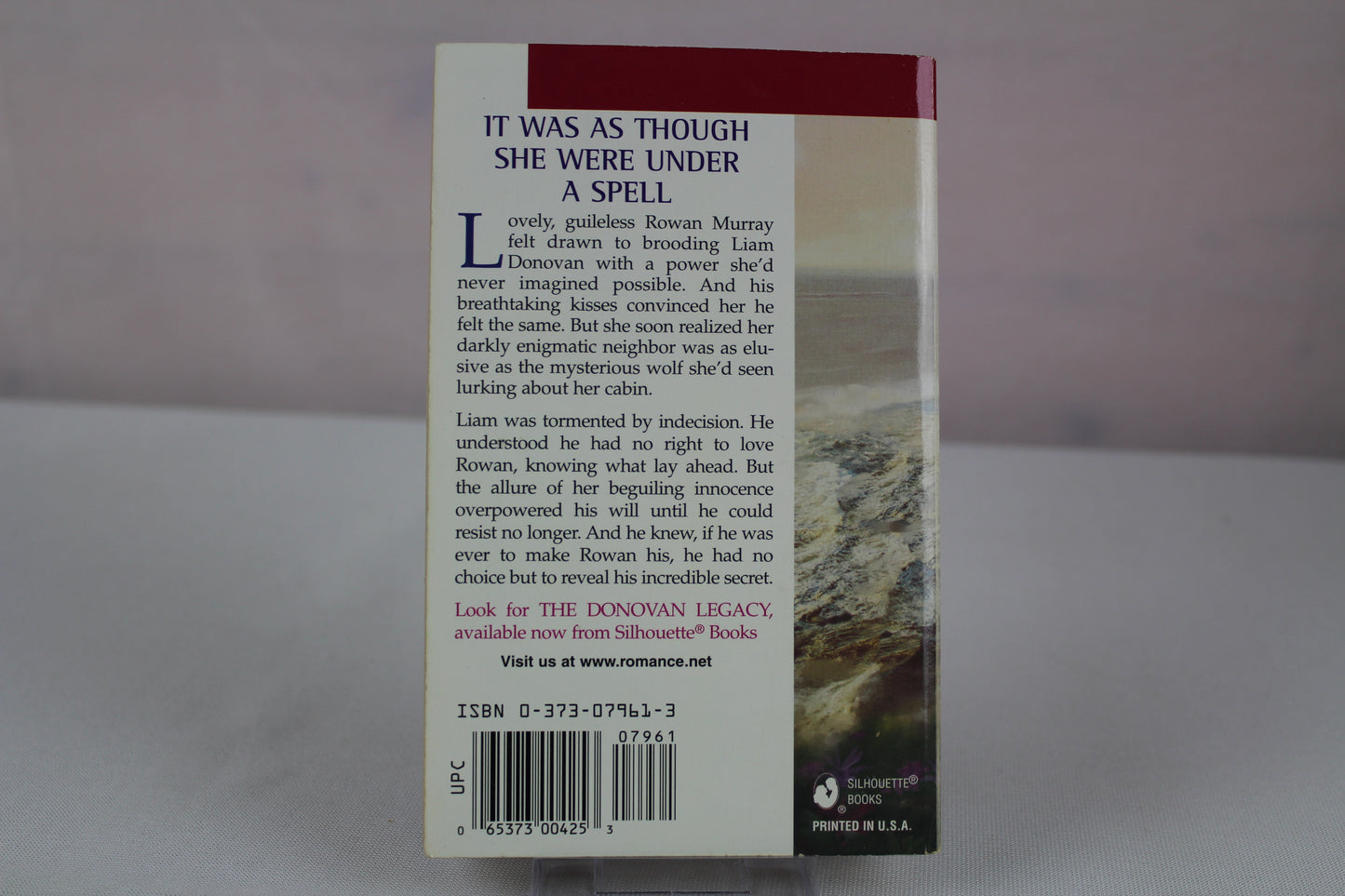 Enchanted: The Donovan Legacy (Silhouette Intimate Moments, #961) by Nora Roberts