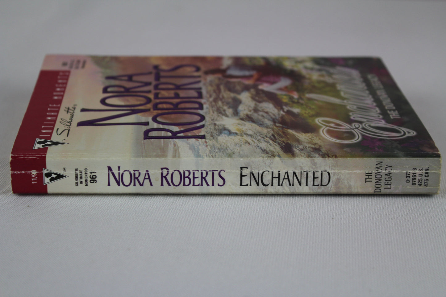 Enchanted: The Donovan Legacy (Silhouette Intimate Moments, #961) by Nora Roberts