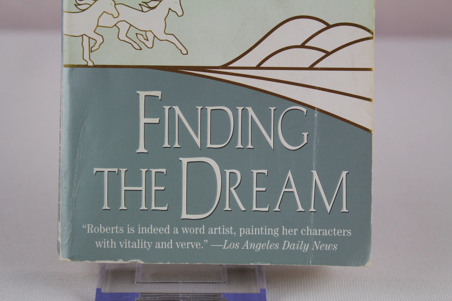 Finding the Dream (Dream Trilogy) by Nora Roberts