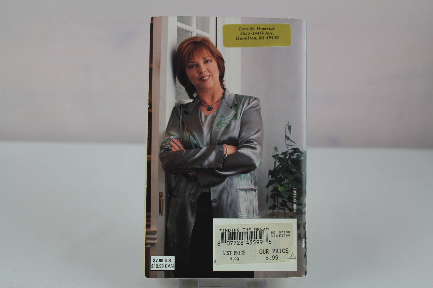 Finding the Dream (Dream Trilogy) by Nora Roberts