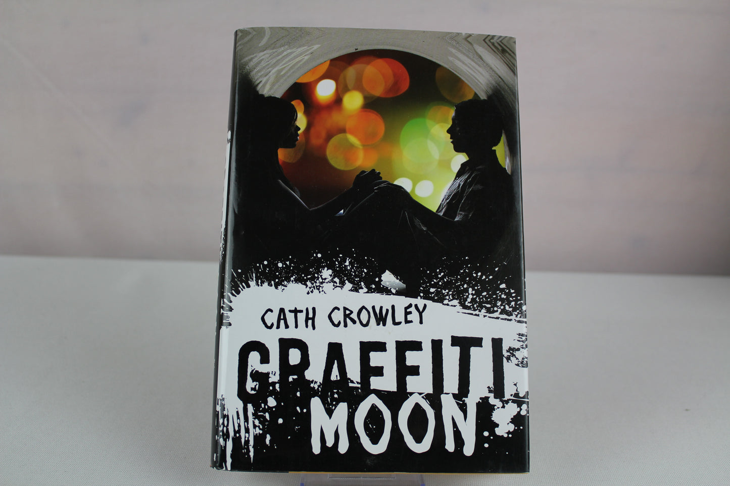 Graffiti Moon by Cath Crowley