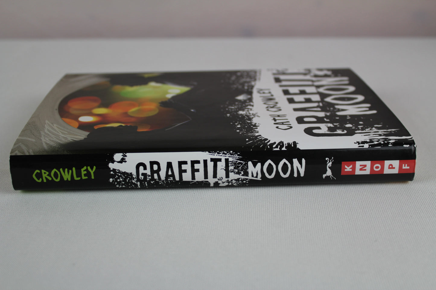 Graffiti Moon by Cath Crowley