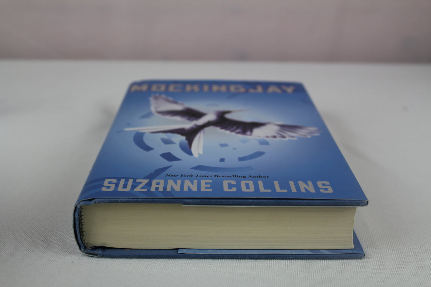 Mockingjay (The Hunger Games) by Suzanne Collins