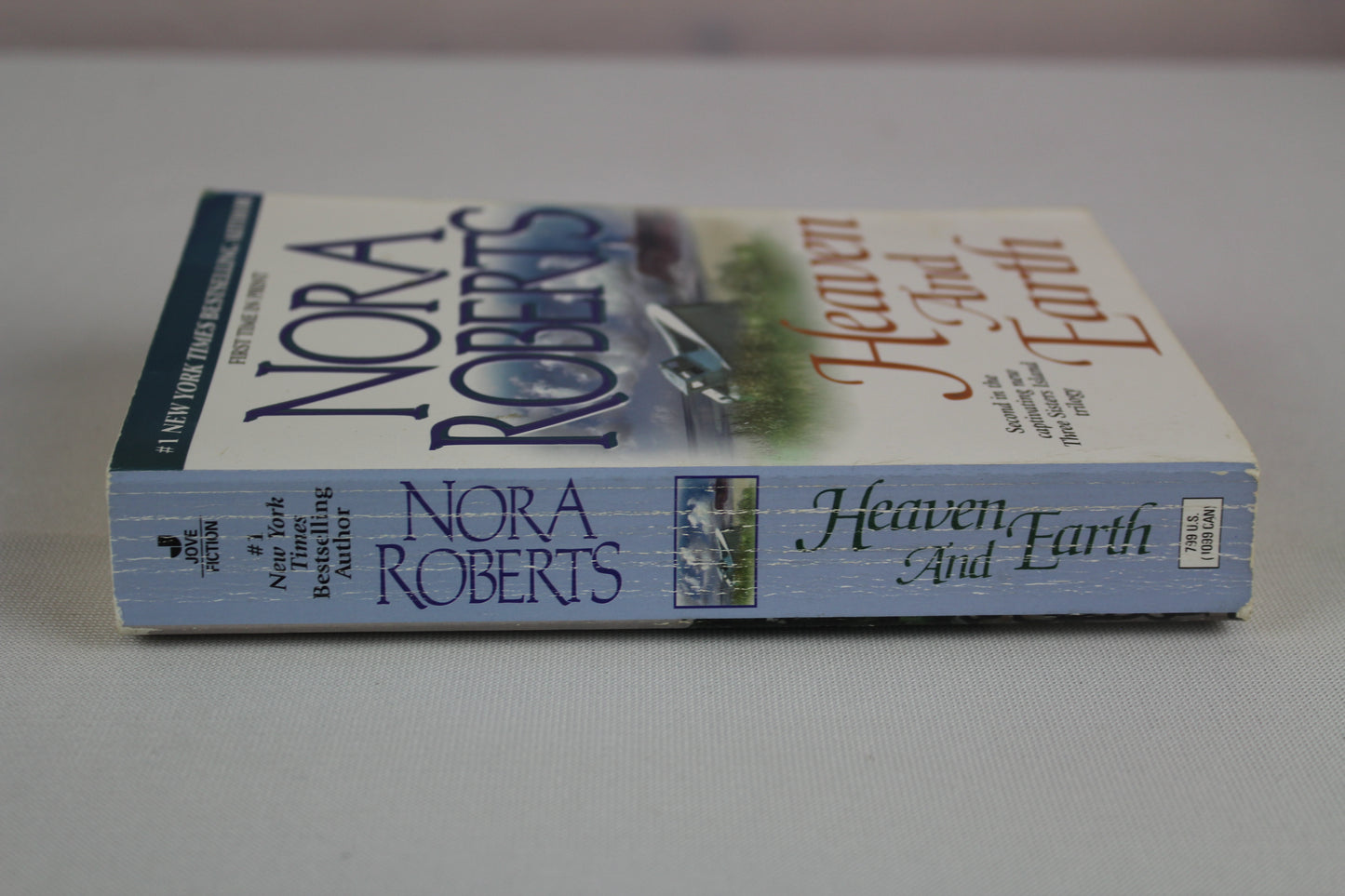 Heaven and Earth (Three Sisters Island Trilogy) by Nora Roberts