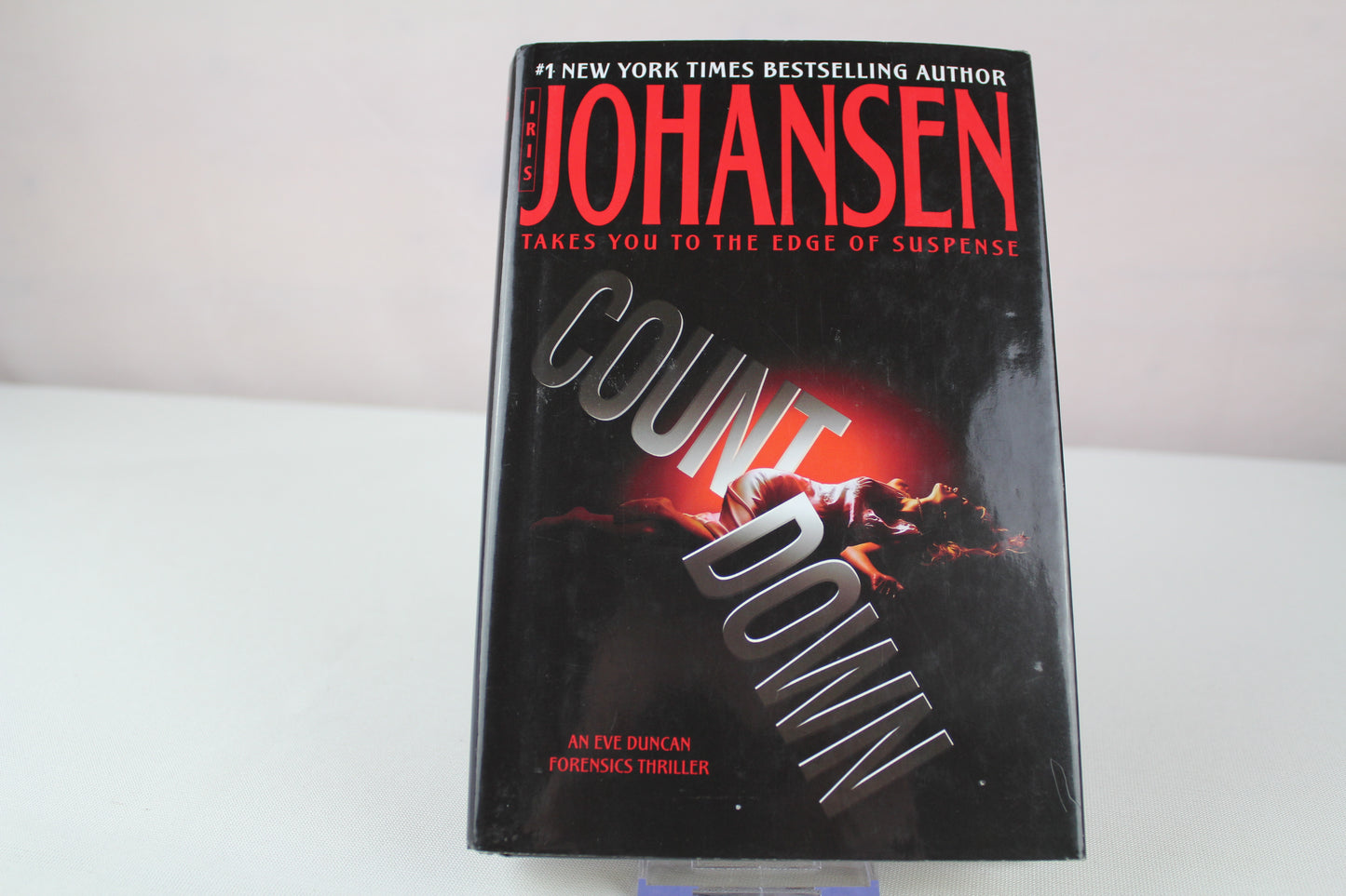 Countdown (An Eve Duncan Forensics Thriller) by Iris Johansen